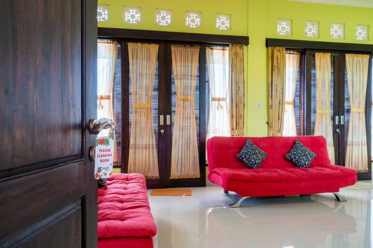 Oyo 922 Pp Dream Guest House Lovina Buitenkant foto